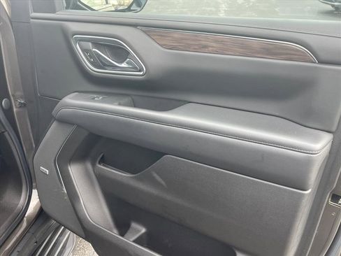 Certified 2021 Chevrolet Tahoe LT w/ Luxury Package image 3