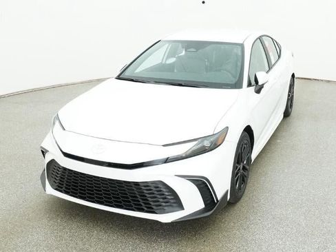 New 2026 Toyota Camry SE image 16