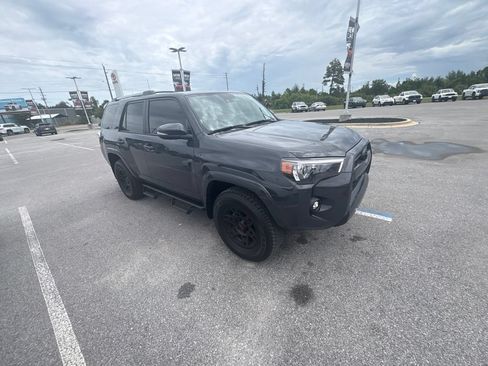 Used 2024 Toyota 4Runner SR5 Premium AWD/4WD image 18