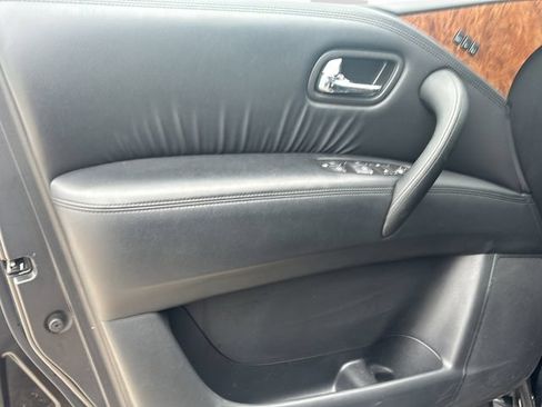 Used 2024 Nissan Armada SL w/ Captain's Chairs Package AWD/4WD image 20