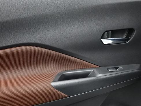 Used 2023 Nissan Kicks SR w/ Exterior Package FWD image 15