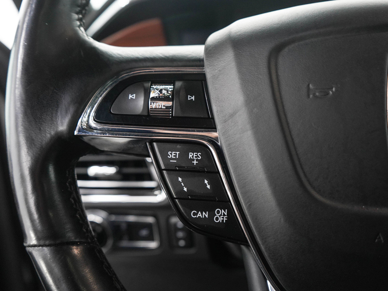 Used 2021 Lincoln Navigator L Reserve AWD/4WD image 29