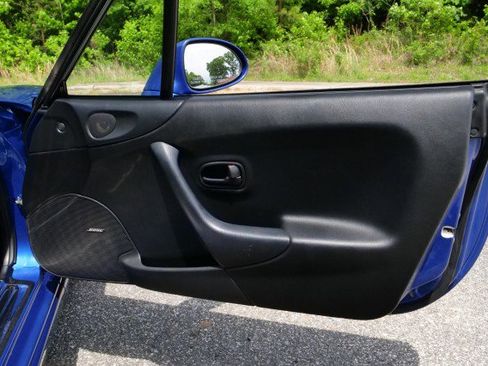 Used 1999 MAZDA MX-5 Miata 10th Anniversary Edition RWD image 38