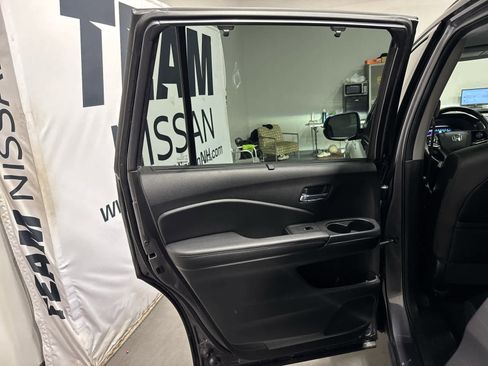 Used 2022 Honda Pilot Special Edition image 23