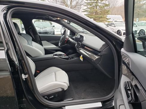 New 2026 BMW M5 w/ Carbon Package image 19