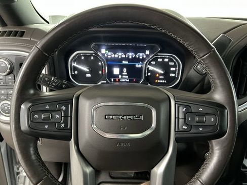 Used 2023 GMC Sierra 2500 Denali w/ Denali Ultimate Package AWD/4WD image 11