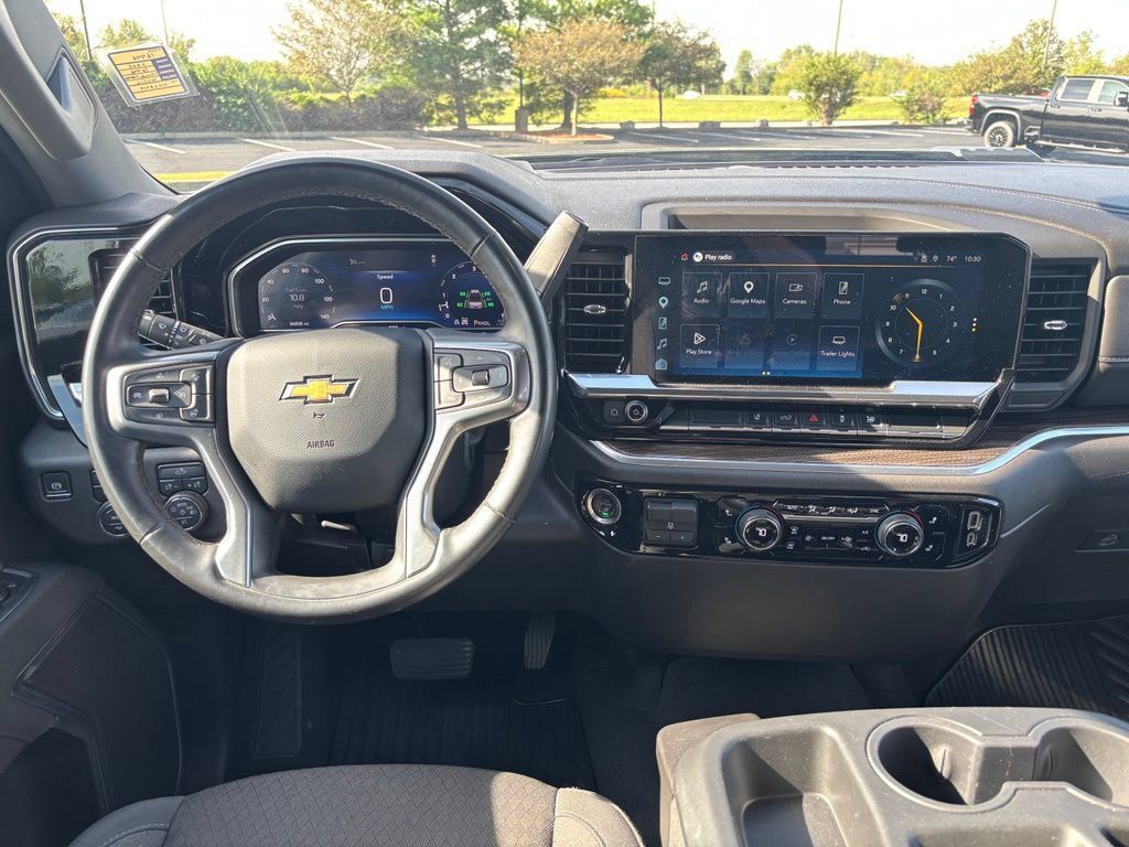 Used 2025 Chevrolet Silverado 2500 LT w/ Convenience Package AWD/4WD image 23