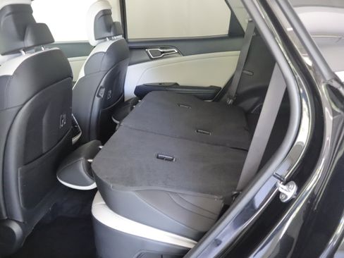 Used 2023 Kia Sportage EX AWD/4WD image 19