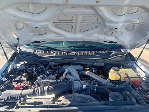 Used 2021 Ford F250 XLT w/ FX4 Off-Road Package image 21