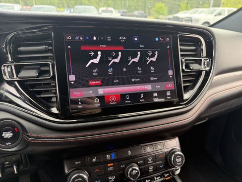 Certified 2025 Dodge Durango GT AWD/4WD image 11