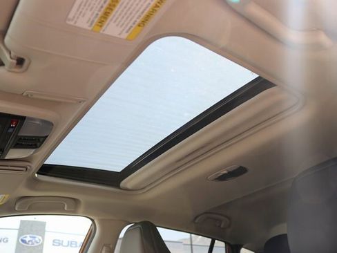 Used 2025 Subaru Crosstrek 2.5i Limited w/ Crosstrek Mirror Package image 35