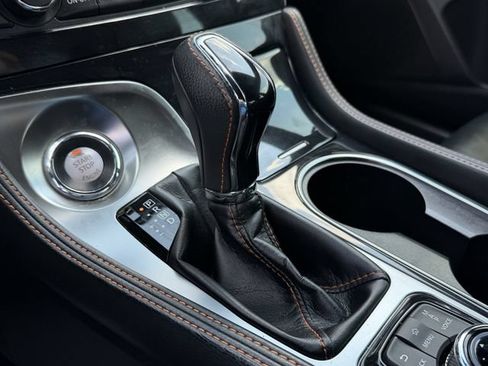 Used 2020 Nissan Maxima SR w/ Sport Mat Group FWD image 18