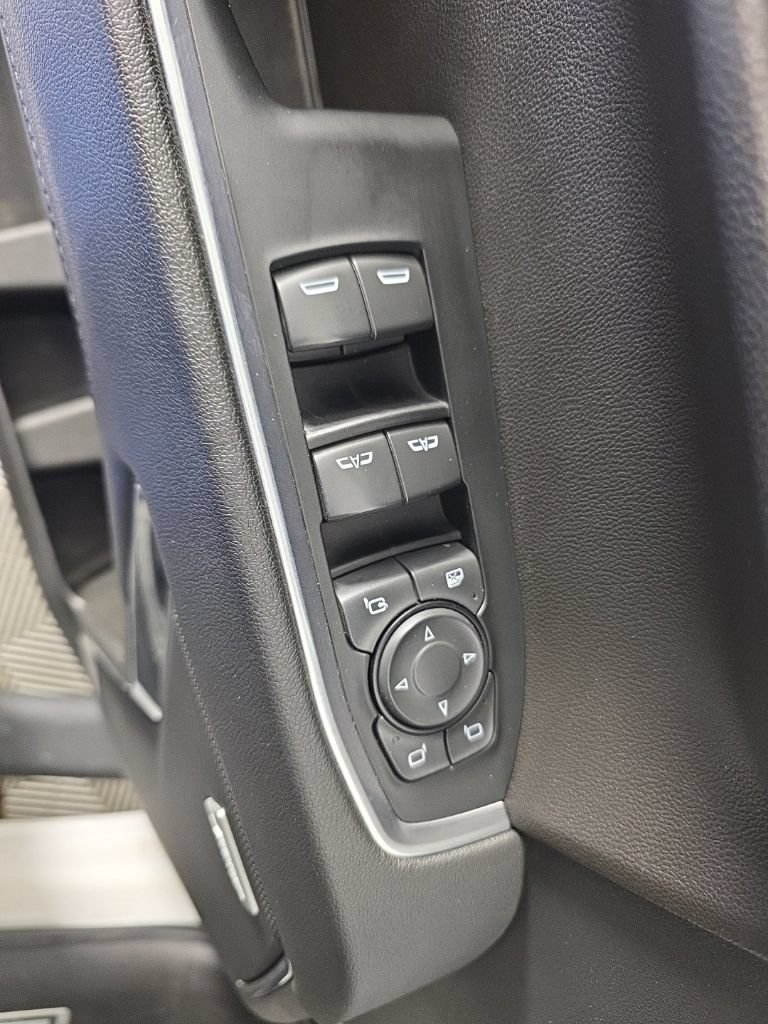 Used 2023 Chevrolet Silverado 1500 LTZ w/ LTZ Convenience Package II AWD/4WD image 13