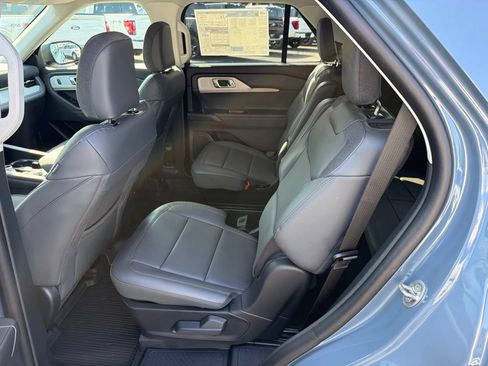 New 2026 Ford Explorer Active w/ Active Comfort Package RWD image 11