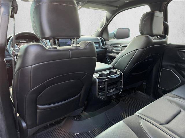 Used 2022 RAM 1500 Laramie AWD/4WD image 18