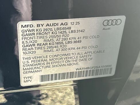 New 2025 Audi Q6 e-tron Premium AWD/4WD image 24