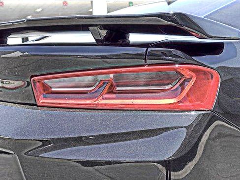 Used 2017 Chevrolet Camaro ZL1 RWD image 8
