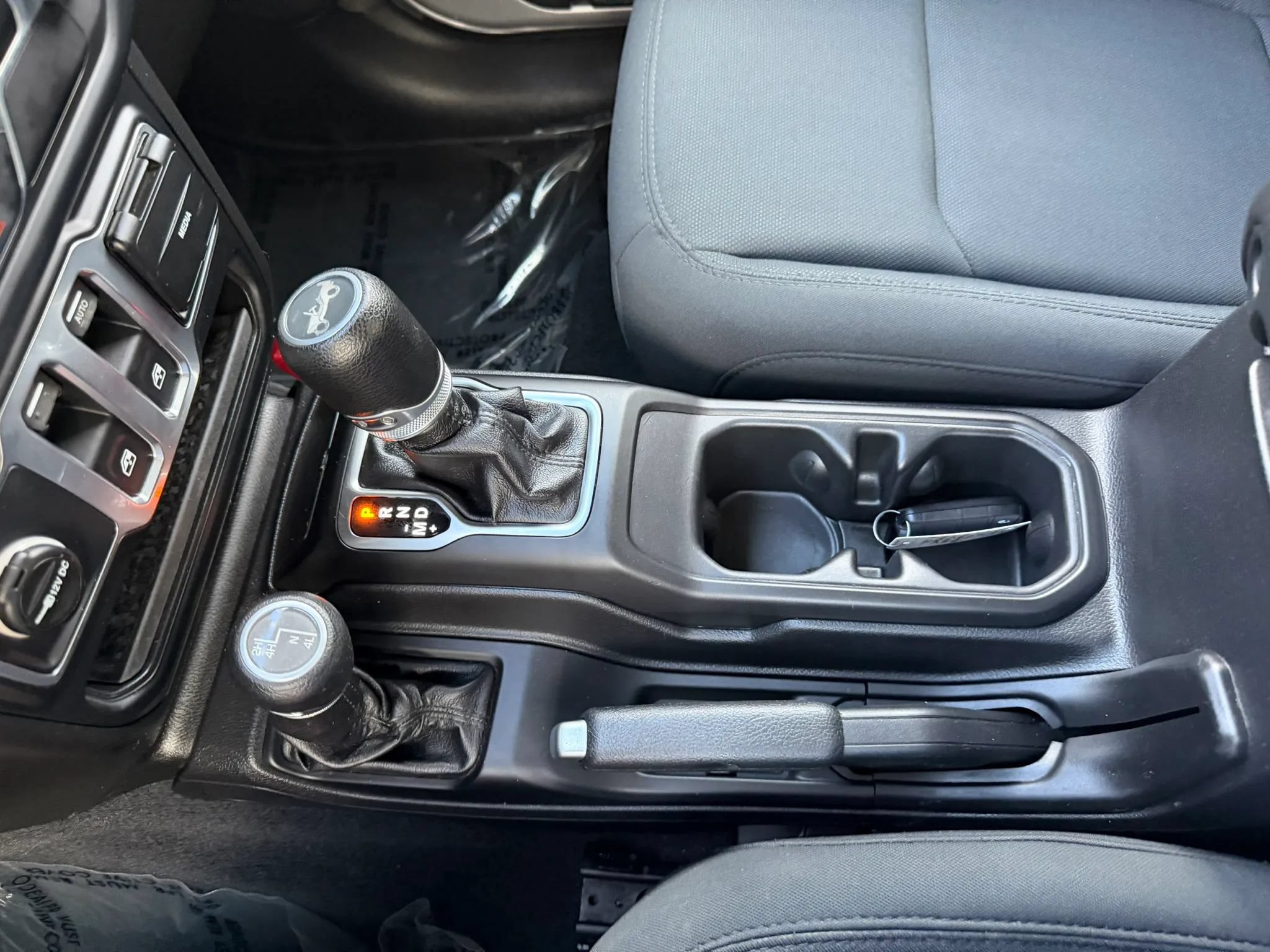 Used 2019 Jeep Wrangler Sport AWD/4WD image 31