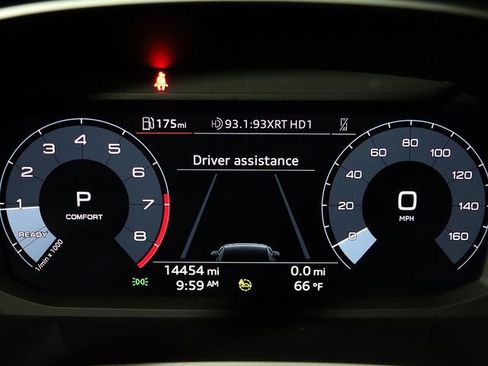 Used 2023 Audi Q3 2.0T Premium Plus image 17