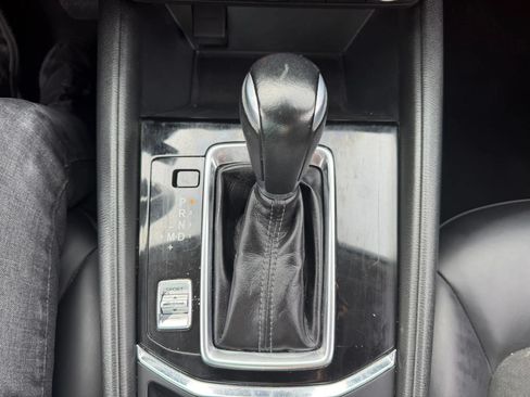 Used 2018 MAZDA CX-5 Touring w/ Preferred Equipment Package FWD image 21