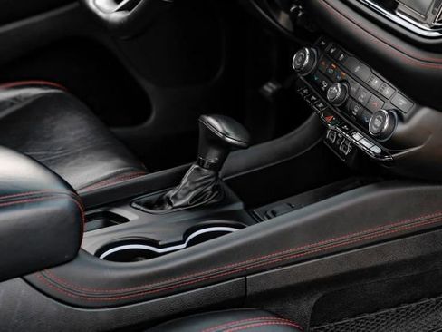 Used 2023 Dodge Durango GT image 30