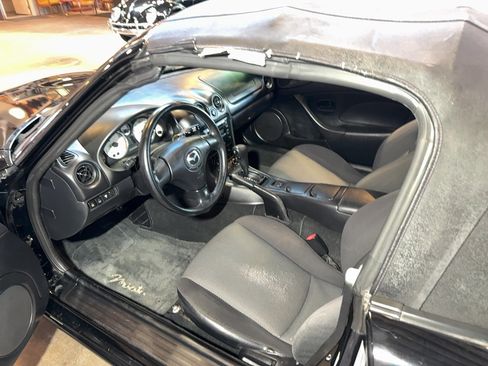 Used 2002 MAZDA MX-5 Miata image 14
