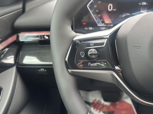 Used 2026 BMW i5 eDrive40 image 17