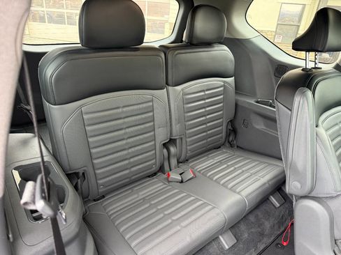 Used 2024 Kia EV9 Land AWD/4WD image 13