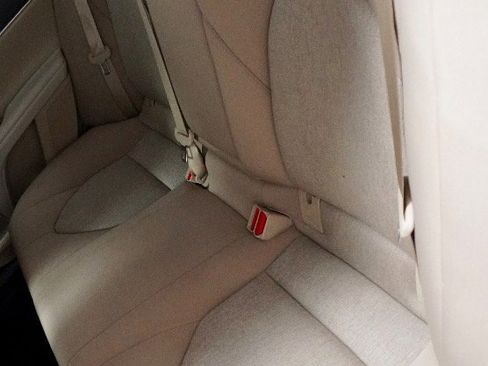 Used 2024 Toyota Camry LE image 5