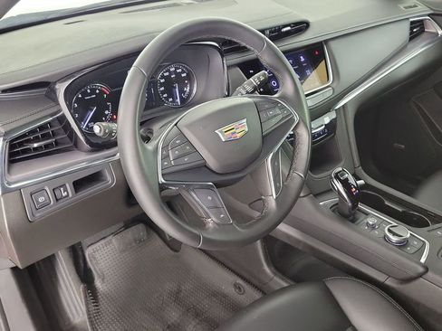 Used 2023 Cadillac XT5 Luxury FWD image 17