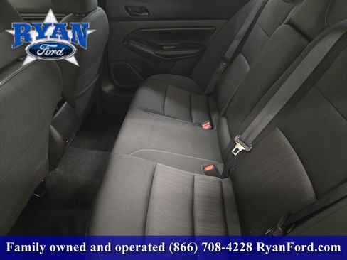 Used 2024 Nissan Altima 2.5 SV image 18