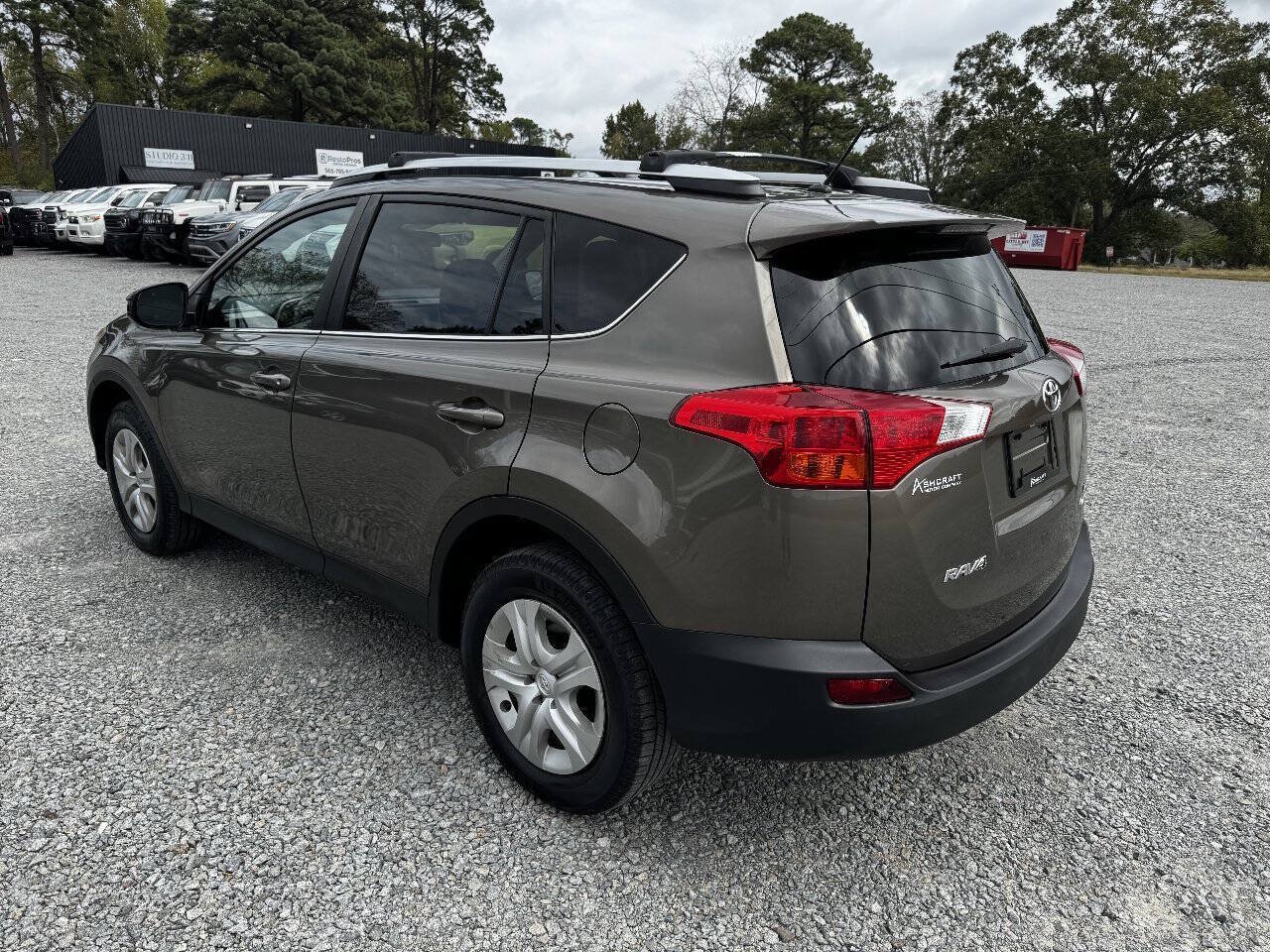 Used 2014 Toyota RAV4 LE AWD/4WD image 9