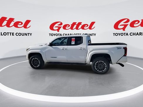 New 2025 Toyota Tacoma TRD Sport image 5