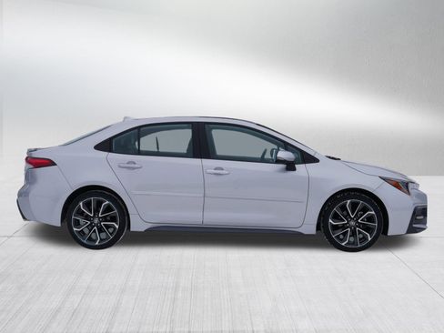 Used 2022 Toyota Corolla XSE image 8