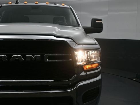 Used 2024 RAM 3500 Tradesman w/ Chrome Appearance Group image 16
