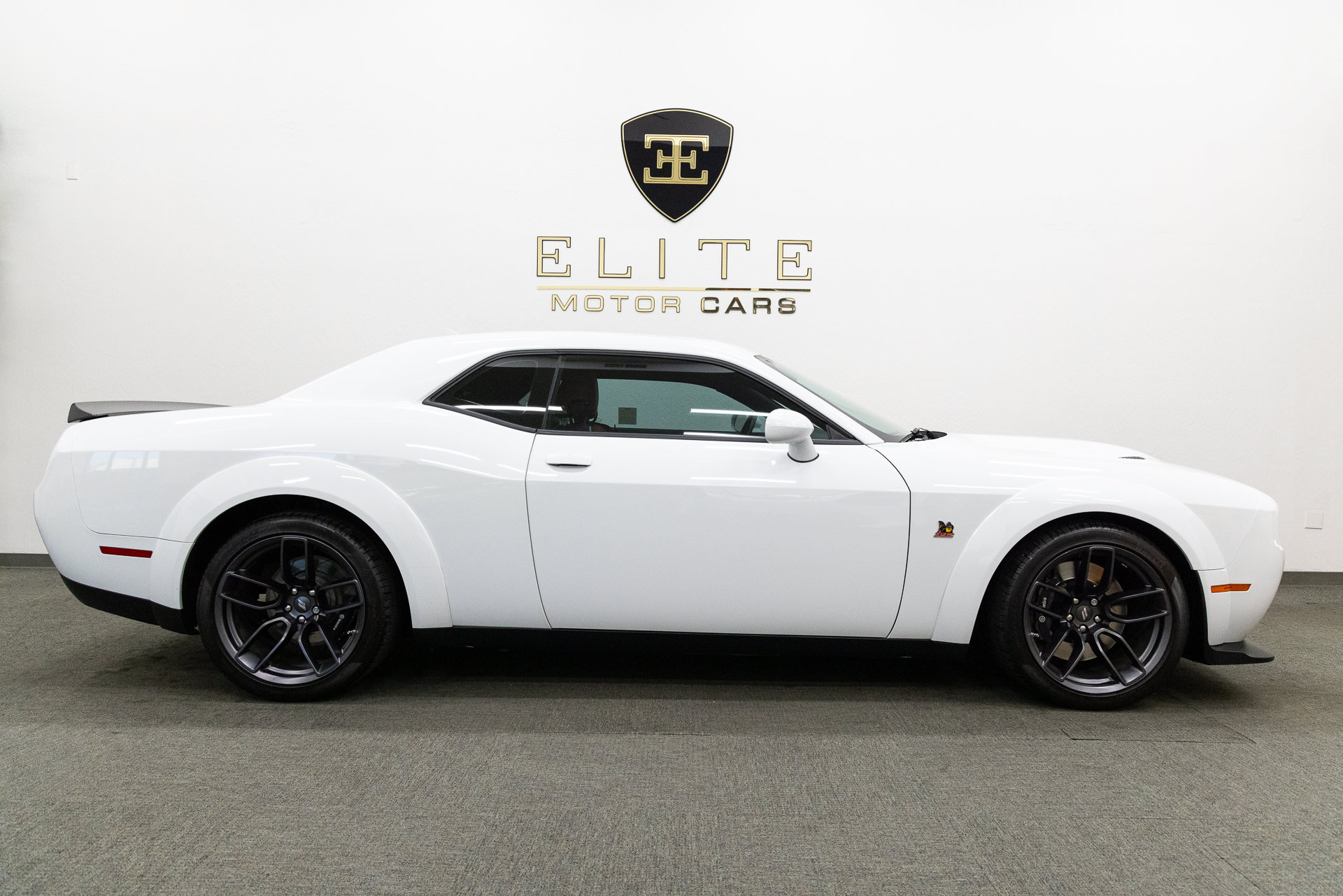 Used 2020 Dodge Challenger R/T Scat Pack RWD image 10