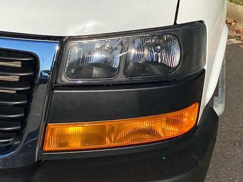 Used 2025 GMC Savana 2500 w/ Driver Convenience Package RWD image 5