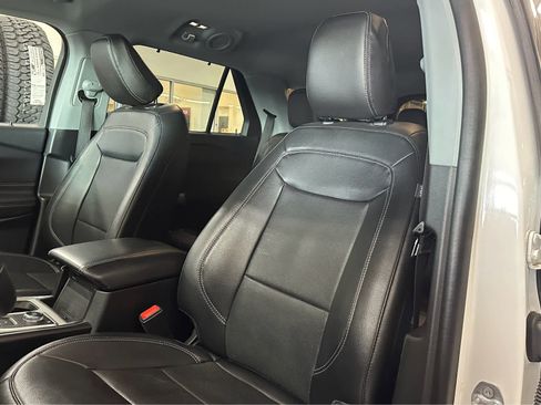 Certified 2023 Ford Explorer Limited w/ Limited Technology Package image 22