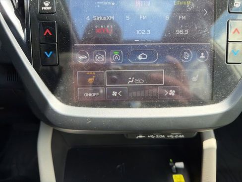 Used 2025 Subaru Forester Premium AWD/4WD image 24