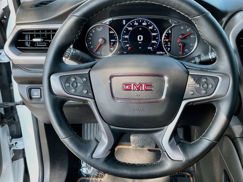 Used 2023 GMC Acadia AT4 w/ Technology Package AWD/4WD image 11