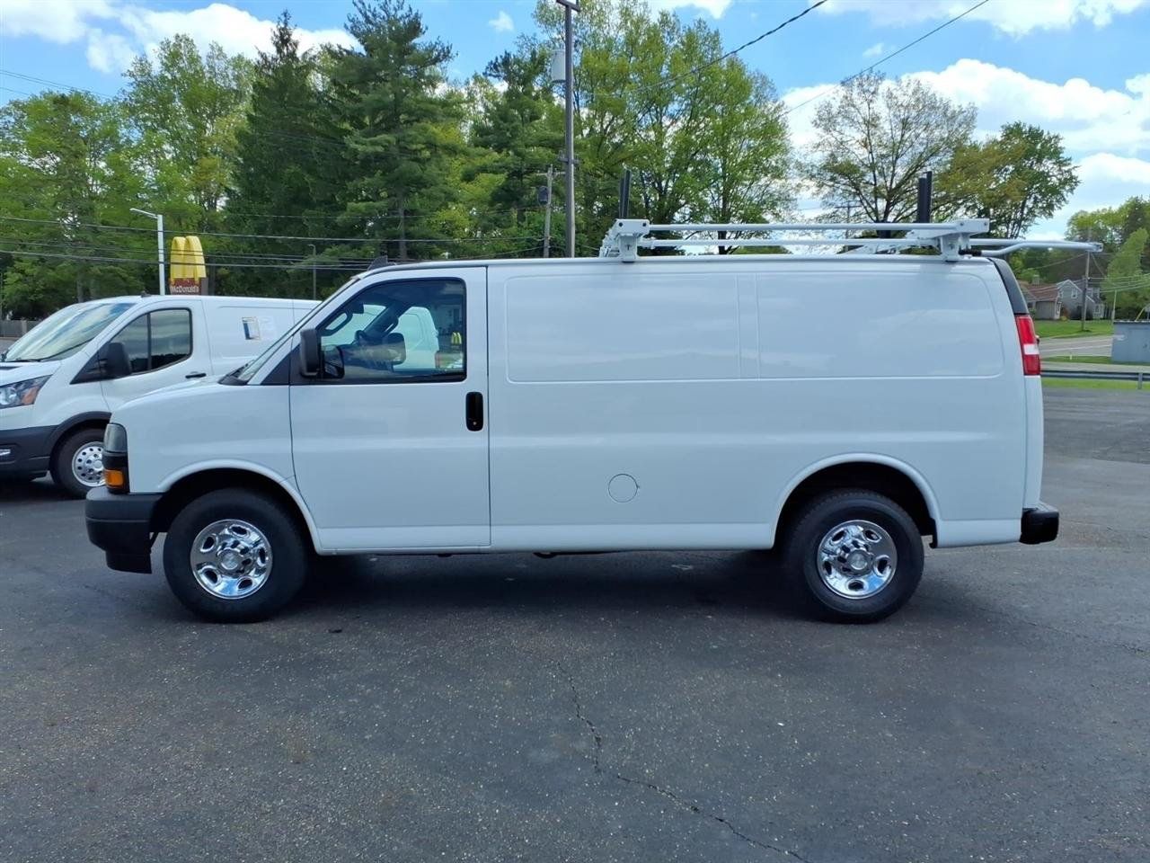 Used 2019 Chevrolet Express 2500 w/ Driver Convenience Package RWD image 2