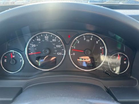 Used 2011 Jeep Liberty Limited w/ Comfort/Convenience Group image 7