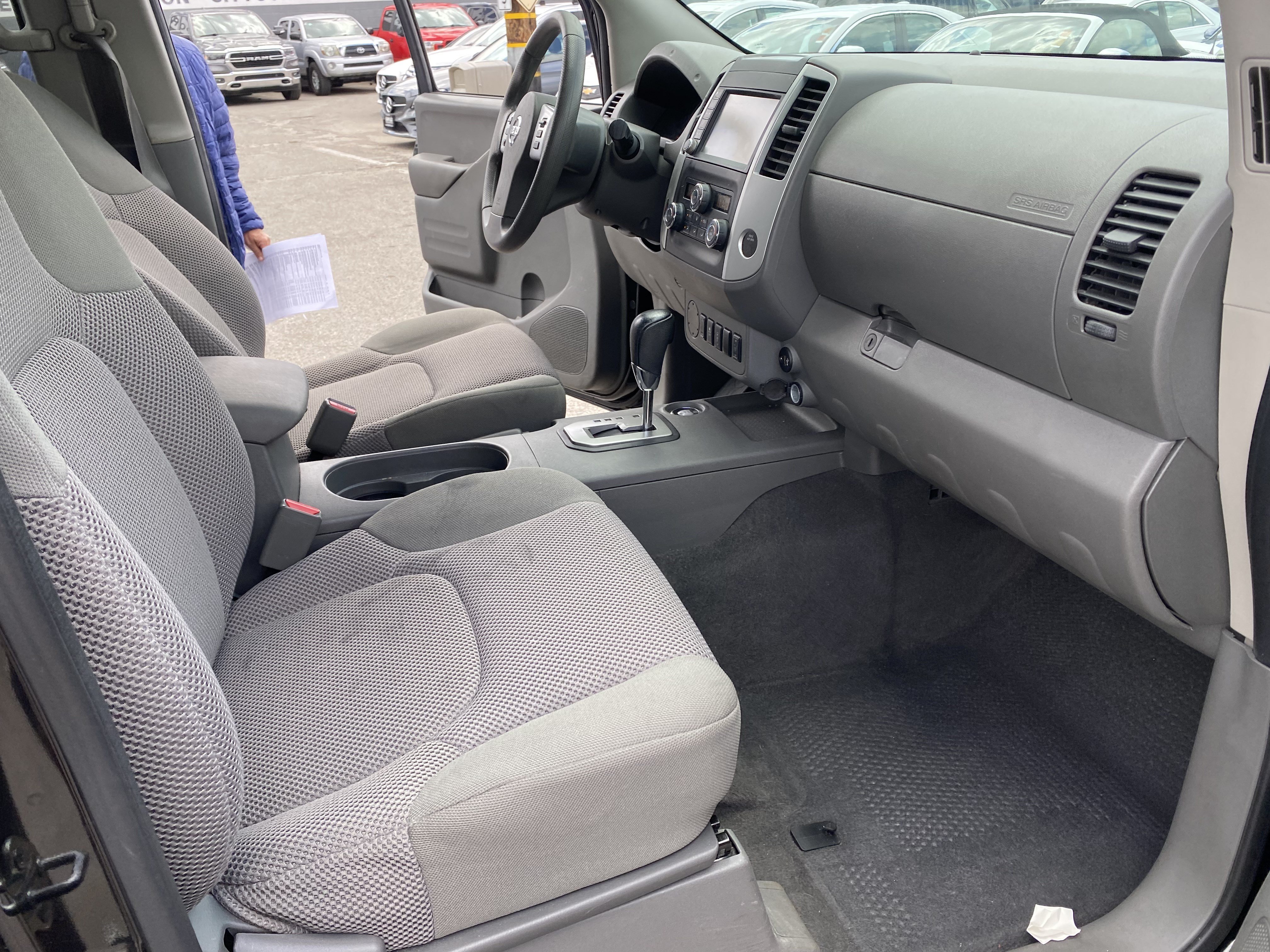 Used 2020 Nissan Frontier SV RWD image 17