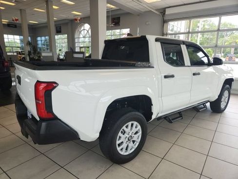 Used 2024 Toyota Tacoma SR AWD/4WD image 10