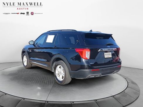Used 2024 Ford Explorer XLT w/ Equipment Group 202A AWD/4WD image 14