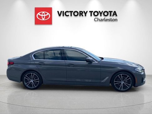 Used 2021 BMW 530i xDrive w/ Premium Package image 6