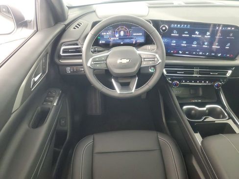 New 2026 Chevrolet Traverse LT w/ Sun and Wheel Package image 15