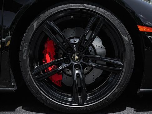 Used 2020 Lamborghini Huracan EVO RWD image 16