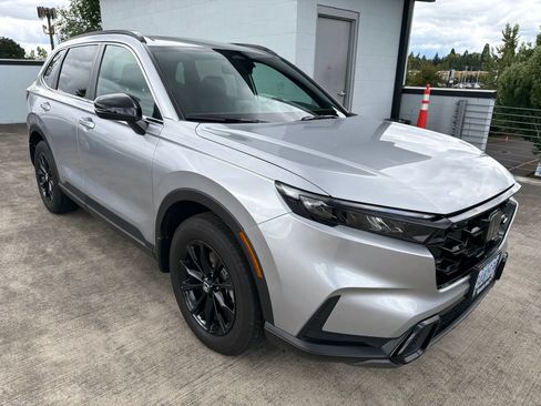 Certified 2025 Honda CR-V Sport image 6