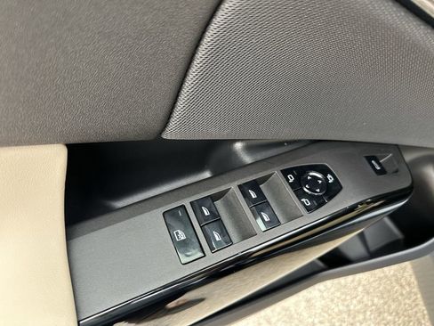 New 2026 BMW X3 xDrive30 w/ Premium Package image 14